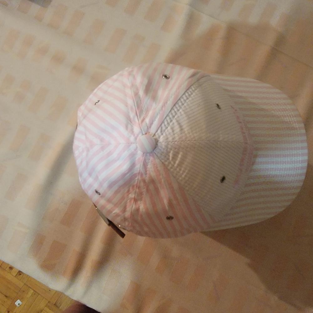 Burberry Horseferry Trucker Hat - Picture 10 of 15